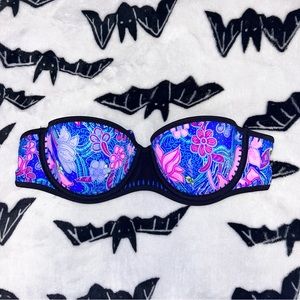 Strapless VS Swim top